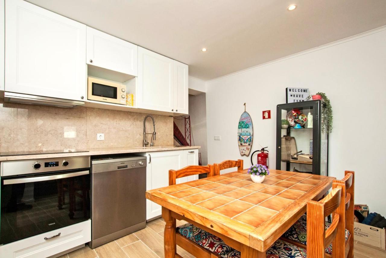 Apartamento Ponte 25 Abril Lisbon Exterior photo